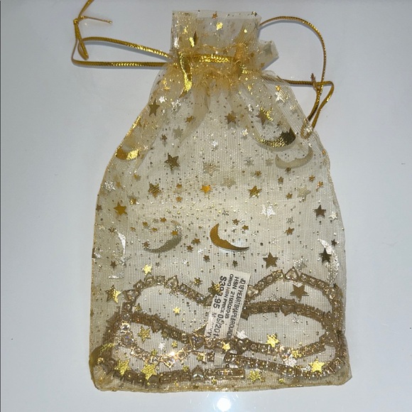 AFFY-1-2-CT-Round-White-  NWT Gold Plated Sterling Silver Heart & Round Stone Line Necklace